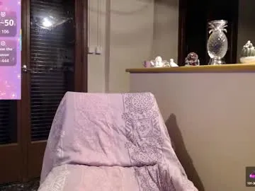 LaylaWoodss – webcam model profile photo Image 8