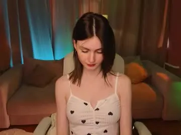 archive17 – webcam model profile photo Image 14