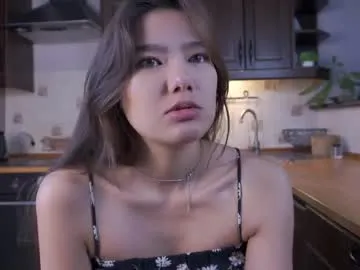 milkycute – webcam model profile photo Image 3