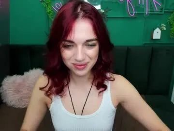 MilaDelays – webcam model profile photo Image 15