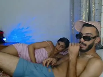 YasmienAtos – webcam model profile photo Image 3