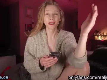 puneripiya – webcam model profile photo Image 2