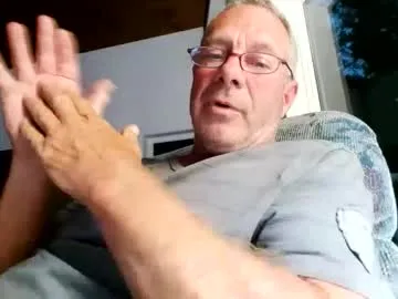 iamsomeone1234 – webcam model profile photo Image 16