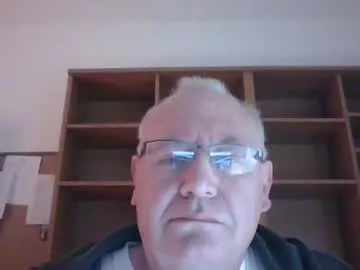 justme196756 – webcam model profile photo