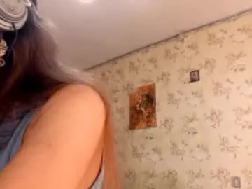 milly_shy cam session Image 3