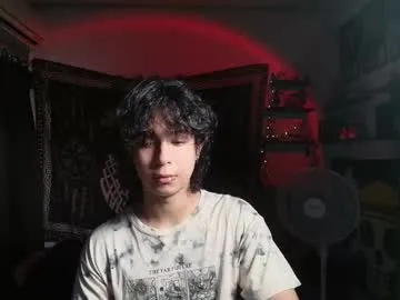 bluezed4 – webcam model profile photo Image 13