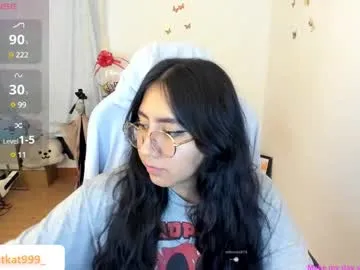 kat_ly_chan Image 2