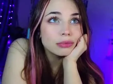 EmiliaWalker – webcam model profile photo Image 14