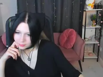 katrin_dark Image 13