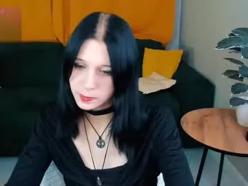 katrin_dark Image 4