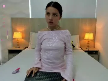 OliviaSparcks – webcam model profile photo Image 2