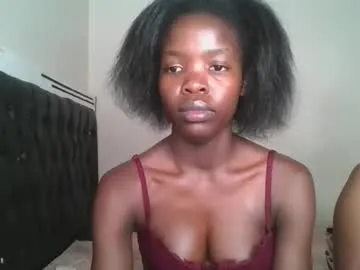 puneripiya – webcam model profile photo Image 2