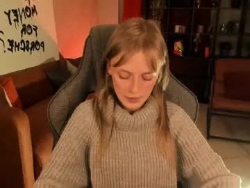 mon1_day – webcam model profile photo Image 19