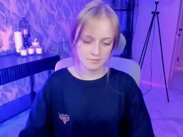 mon1_day – webcam model profile photo Image 8