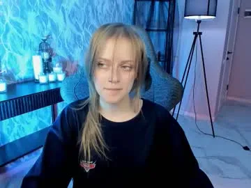 mon1_day – webcam model profile photo Image 9