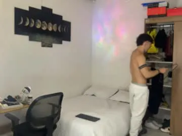 mochasins_ – webcam model profile photo Image 12