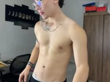 mochasins_ – webcam model profile photo Image 9