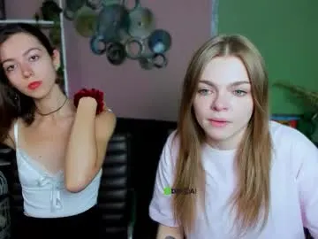 babyangiee – webcam model profile photo Image 3