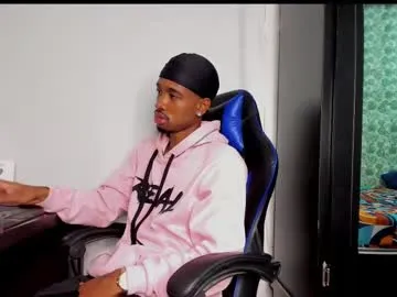 AlisonHale – webcam model profile photo Image 11