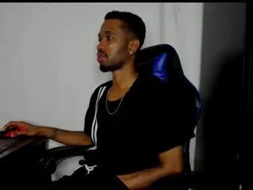 AlisonHale – webcam model profile photo Image 14