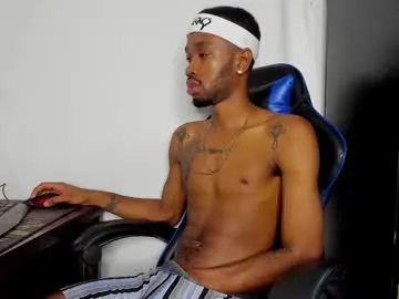 AlisonHale – webcam model profile photo Image 5