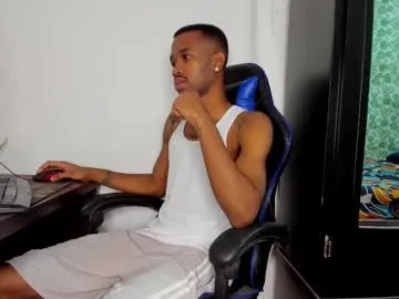 AlisonHale – webcam model profile photo Image 7