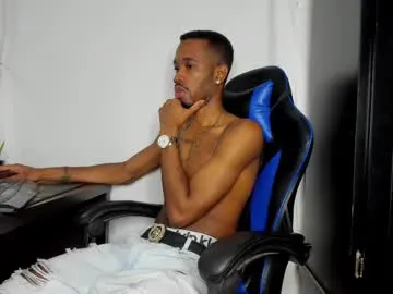 AlisonHale – webcam model profile photo Image 9