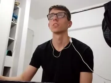 iamsomeone1234 – webcam model profile photo Image 13