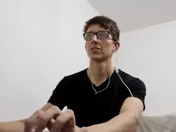 iamsomeone1234 – webcam model profile photo Image 3