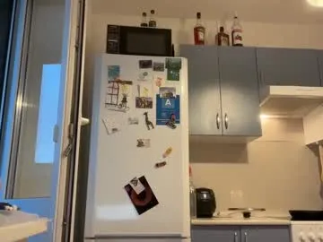 ZeyaaWhite cam session Image 2