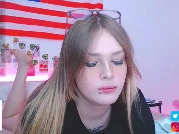 emma_morgann – webcam model profile photo Image 12
