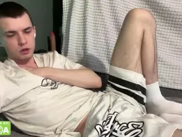 yournewkink12 – webcam model profile photo Image 12