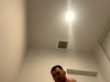 mae_nathan – webcam model profile photo Image 2