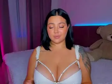 kylie_lips Image 17
