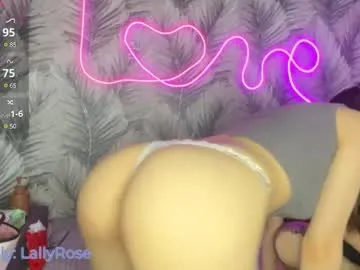RoxyBuch – webcam model profile photo Image 10