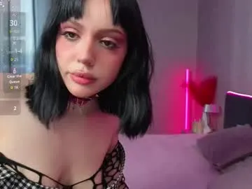 EmilyDumont – webcam model profile photo Image 3