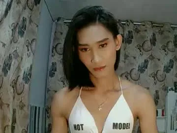 EmiliaWalker – webcam model profile photo Image 4