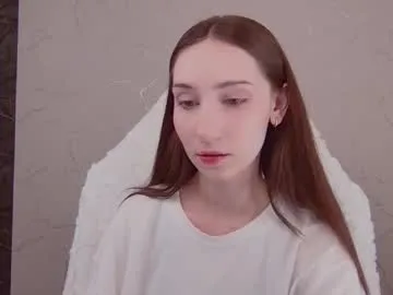 Dolce – webcam model profile photo Image 9