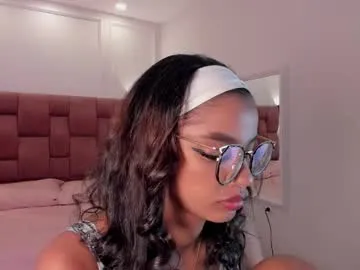 lia_girl2 Image 2