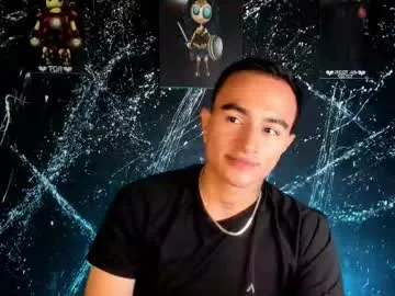 lolaa_darling – webcam model profile photo Image 9