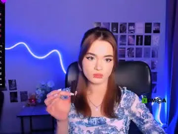 liana_kisses Image 10