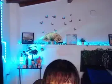 shreya_0 – webcam model profile photo Image 17