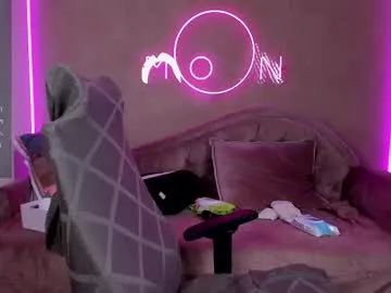 shreya_0 – webcam model profile photo Image 11