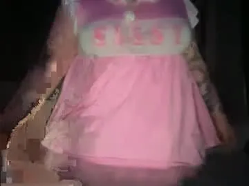 iamsomeone1234 – webcam model profile photo Image 2