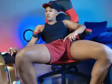 EmiliaWalker – webcam model profile photo Image 6