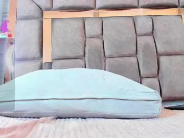 Julieta – webcam model profile photo Image 13