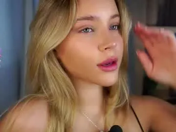 lipswithsmileonthem Image 18