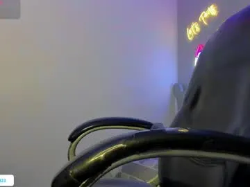 lolaa_darling – webcam model profile photo Image 9