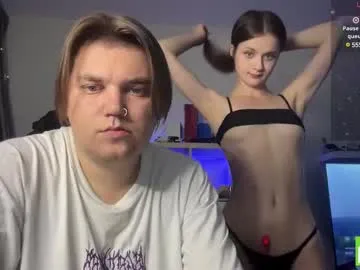 pureannuals – webcam model profile photo Image 9