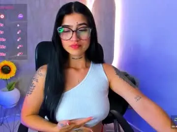nicolle_mitchelle – webcam model profile photo Image 17